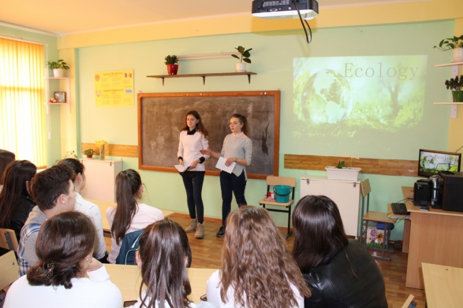 (ФОТО) Экоцид и реутилизация: В Комрате ученики обсуждали важность экологии